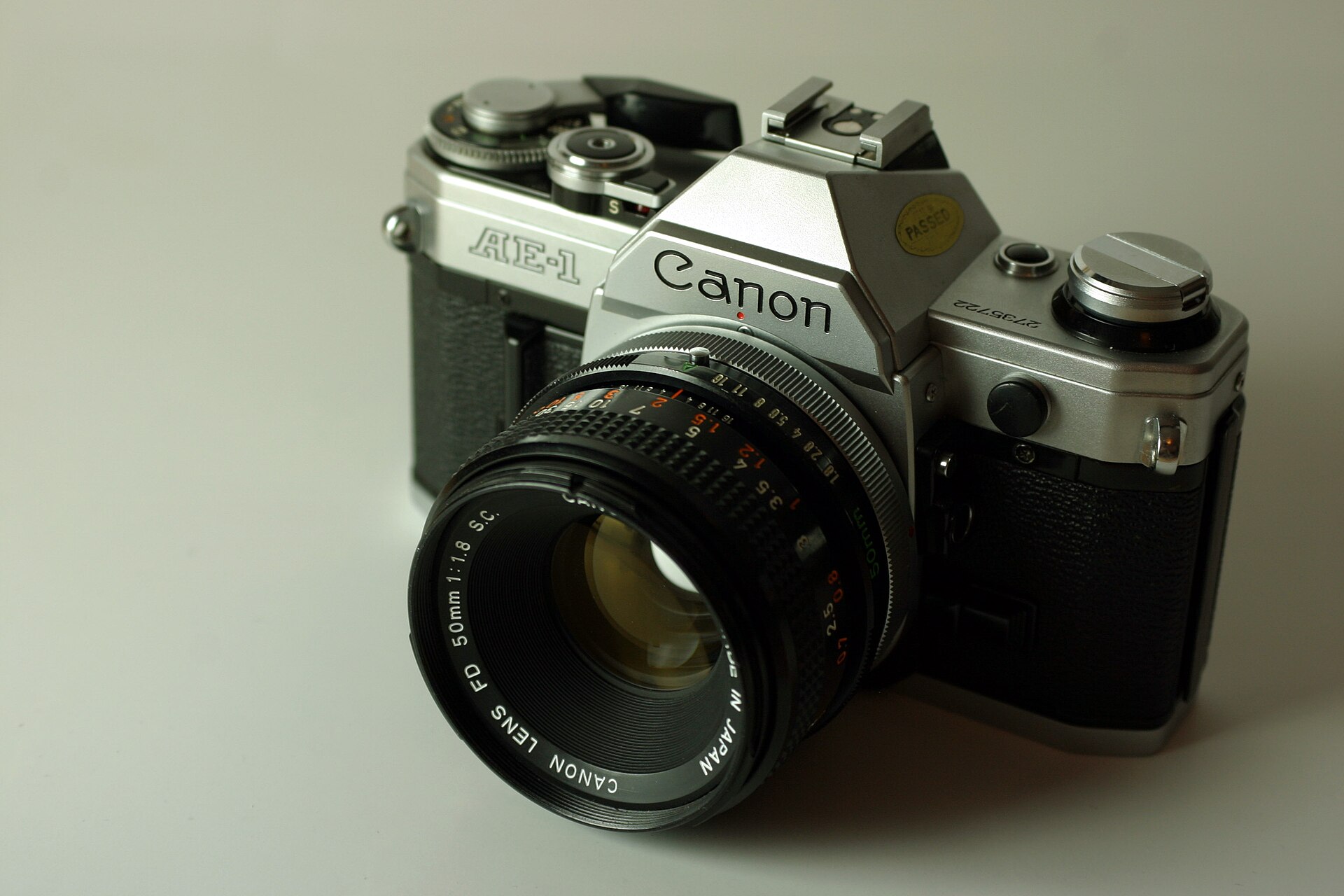 Film camera valued from one photo in ListChute's Price Check
